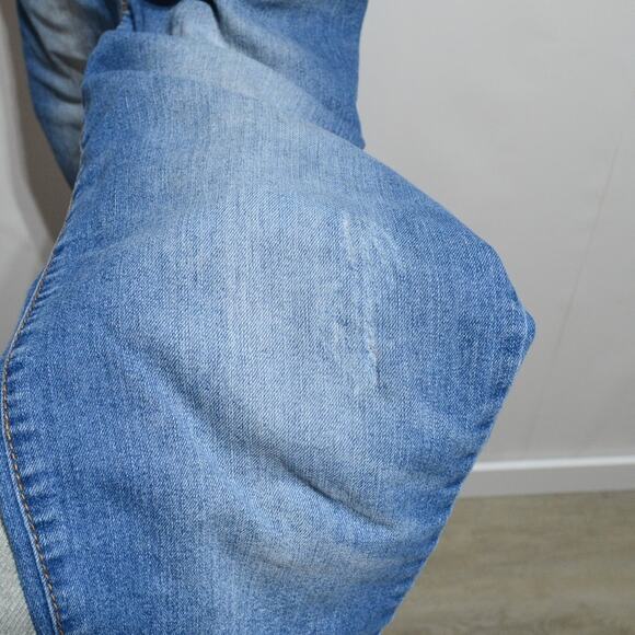 Bongo Woman's Light Wash Overalls Size 11 - Picture 6 of 7